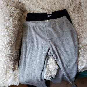 2 pair Grey/Black leggings